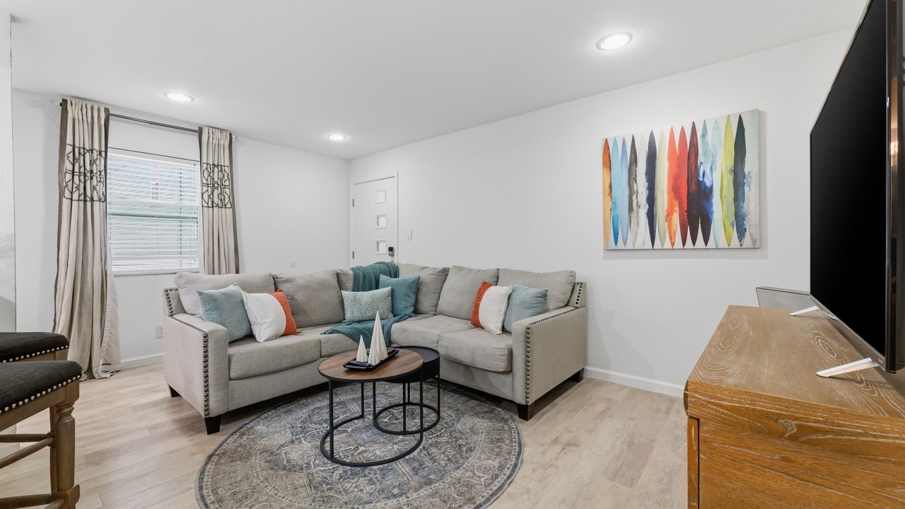 Photo of Livingroom in Clarksville
