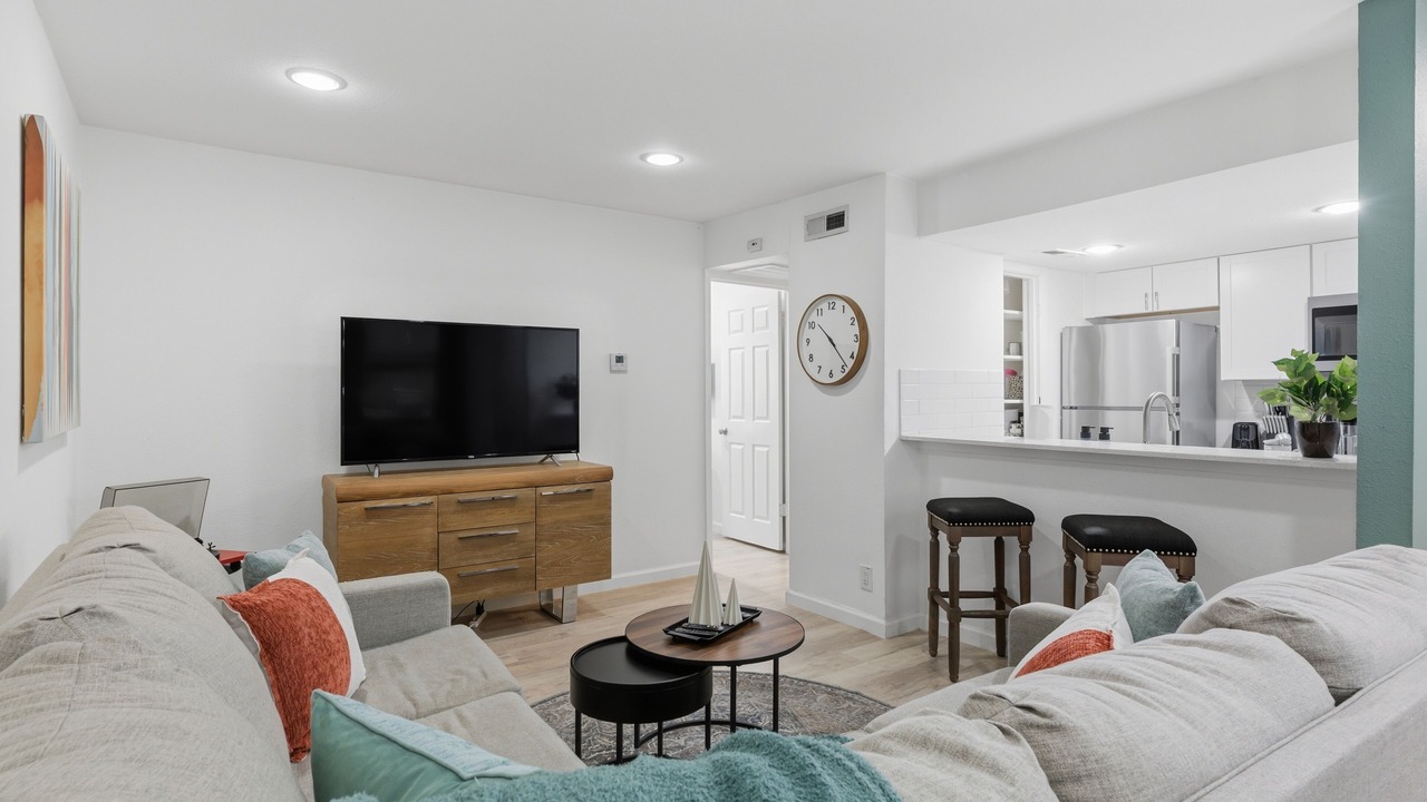 Photo of Livingroom in Clarksville