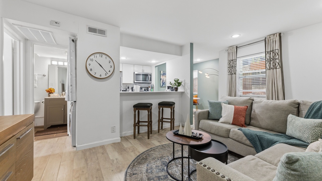 Photo of Livingroom in Clarksville