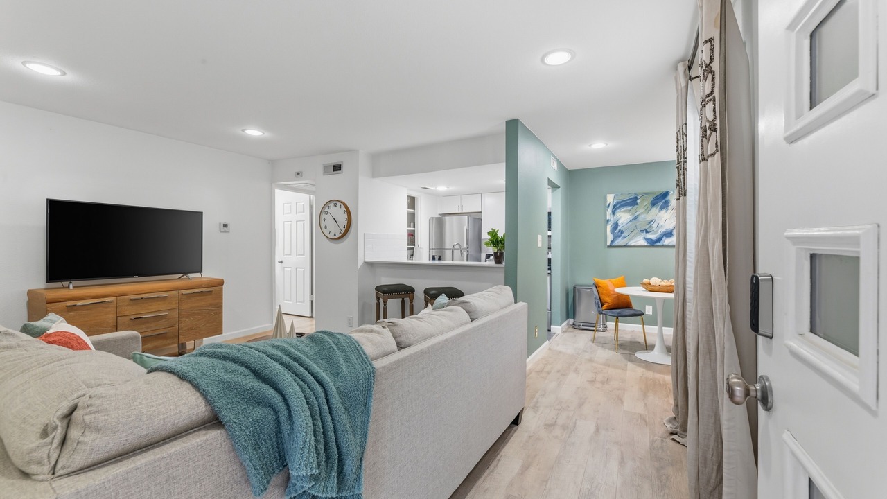 Photo of Livingroom in Clarksville