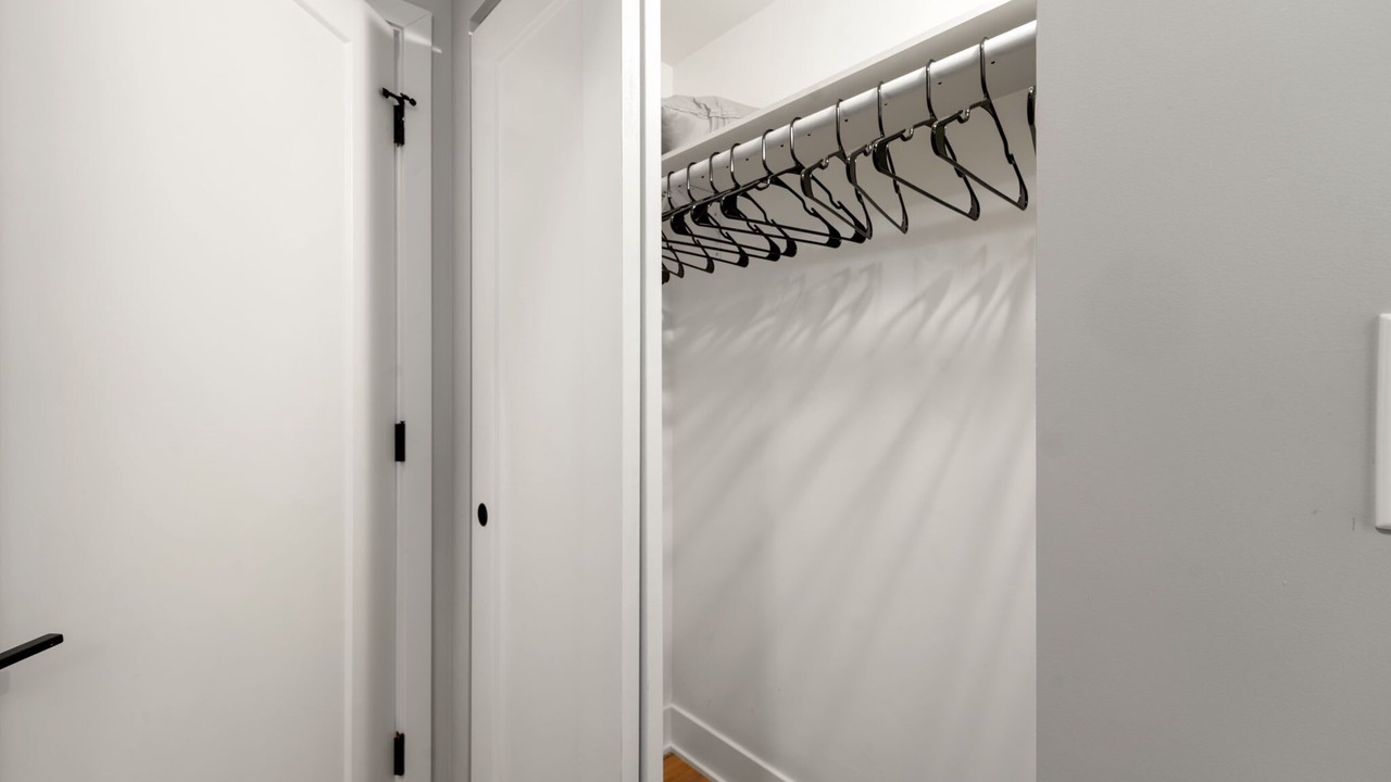 Photo of Bedroom in Edgewater Beach