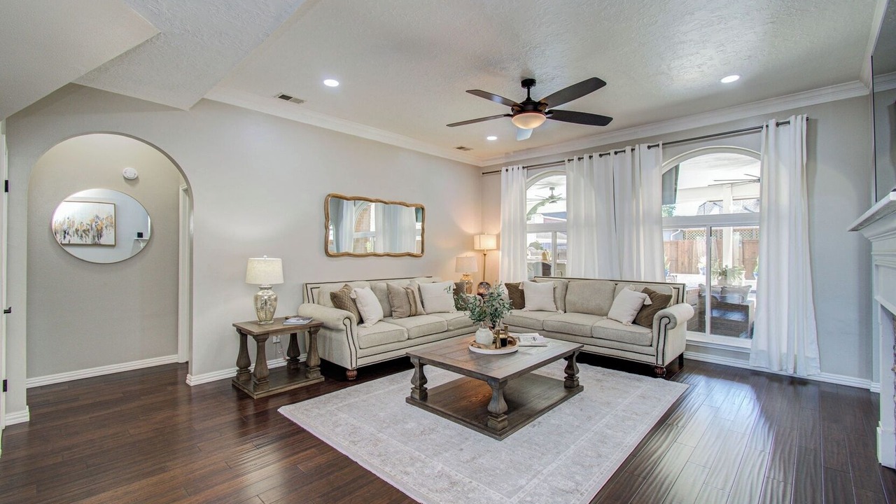 Photo of Livingroom in Pinehurst Of Atascocita