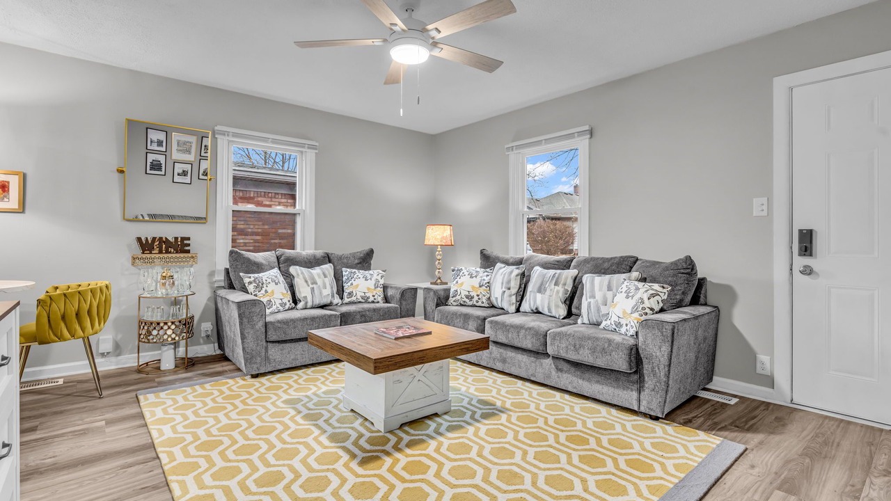 Photo of Livingroom in Indianapolis
