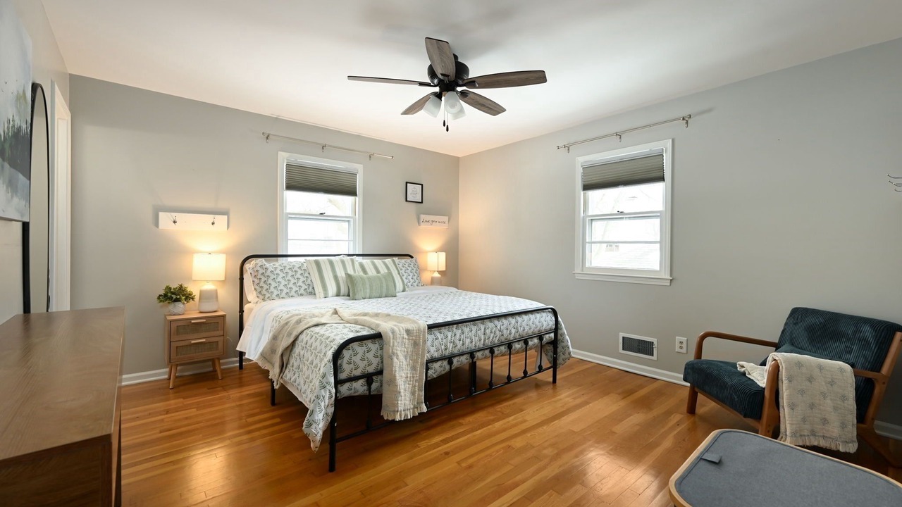 Photo of Bedroom in Grandview