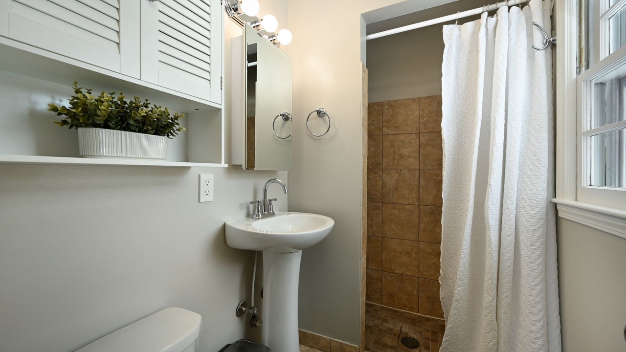 Photo of Bathroom in Grandview
