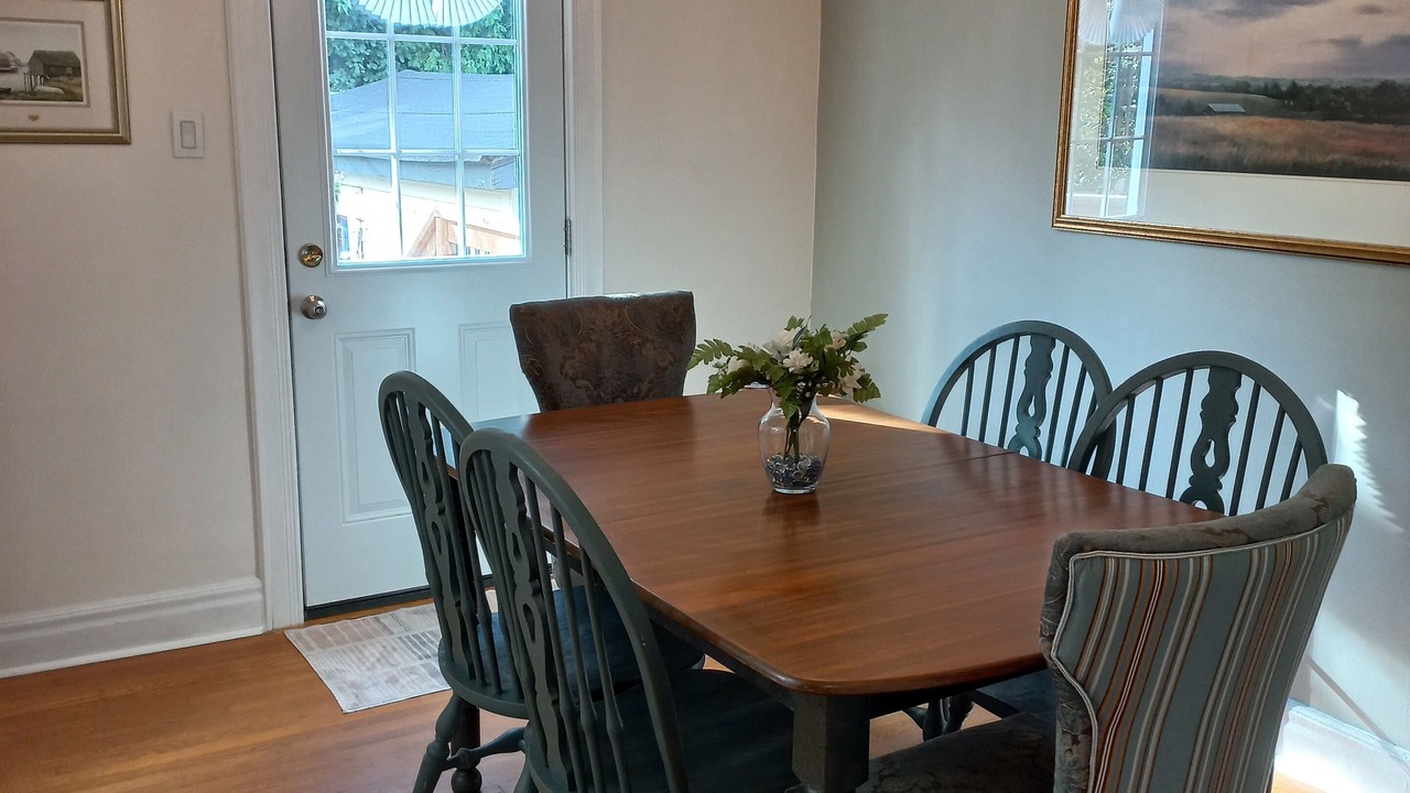 Photo of Livingroom in Hamilton
