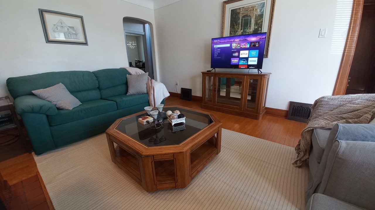 Photo of Livingroom in Hamilton