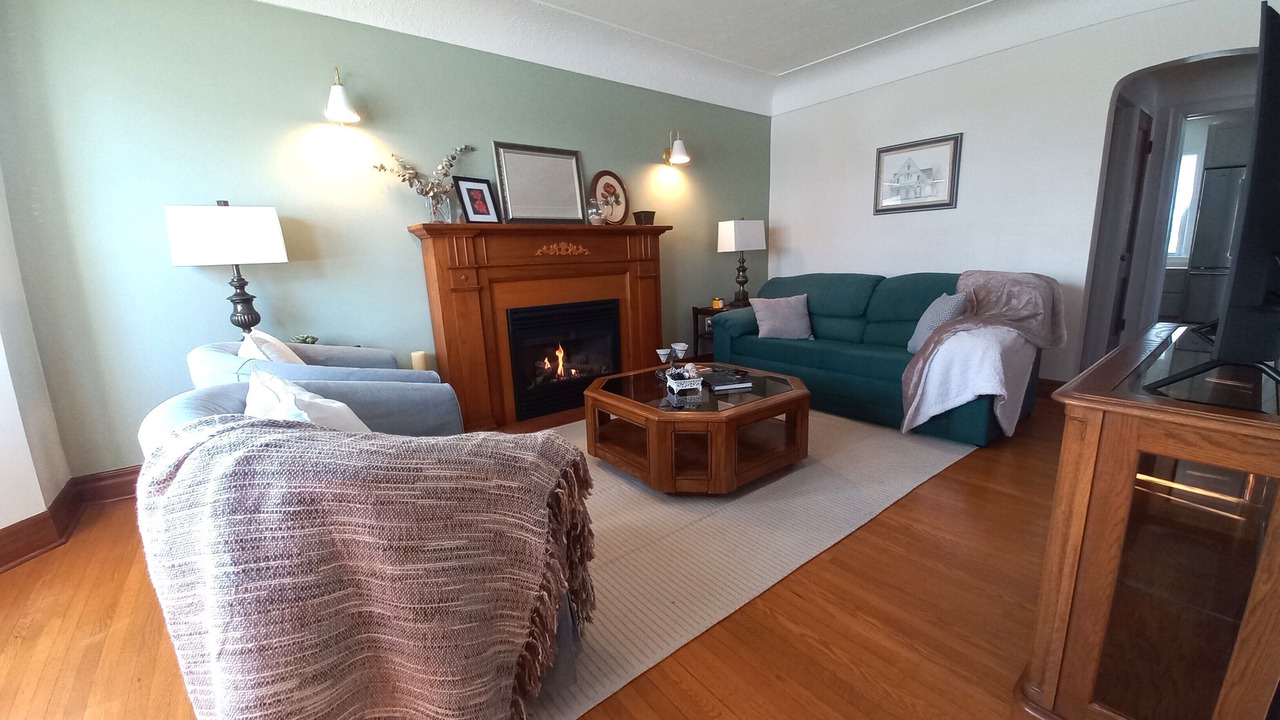 Photo of Livingroom in Hamilton