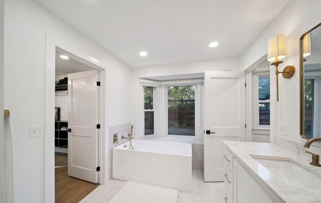 Photo of Bathroom in Pryor