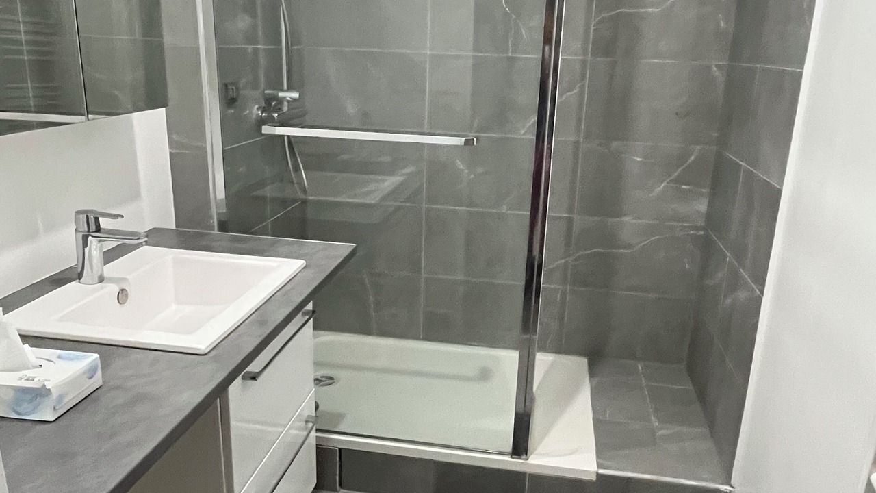 Photo of Bathroom in Saint-Denis