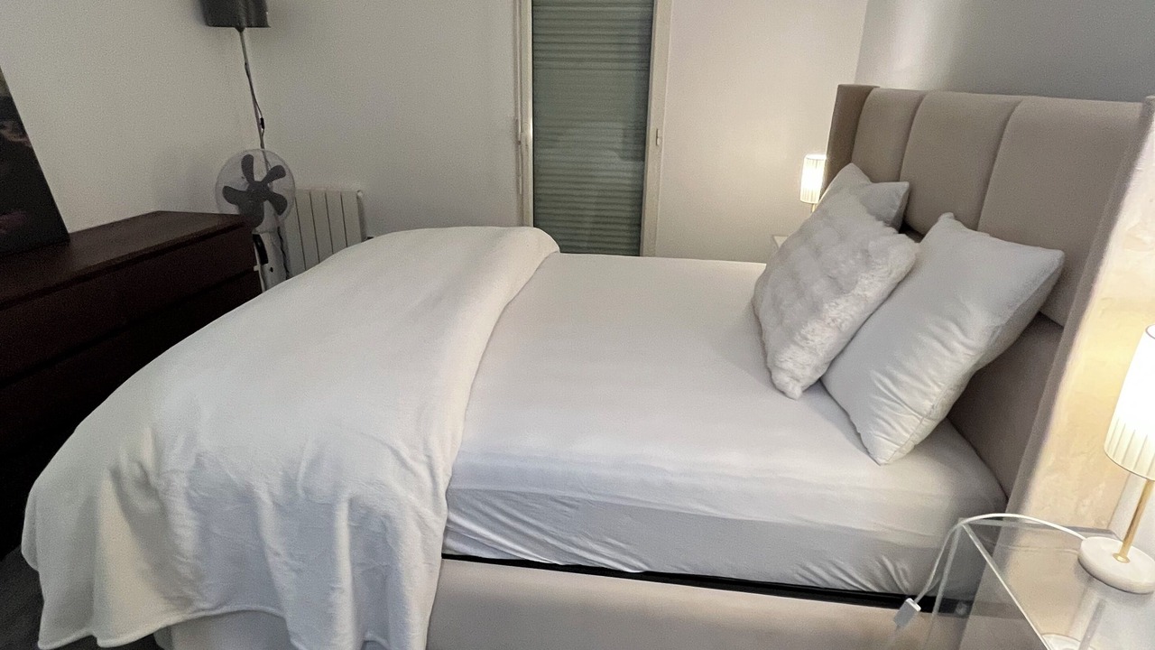 Photo of Bedroom in Saint-Denis