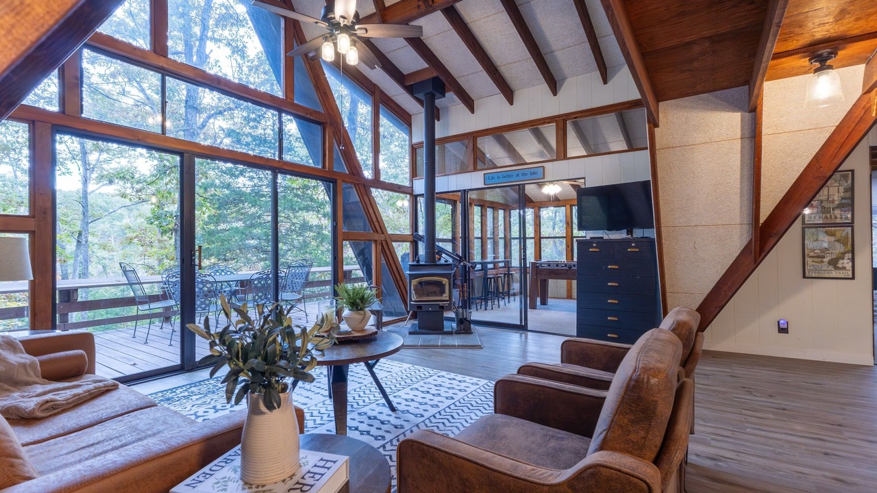 Photo of Livingroom in Innsbrook