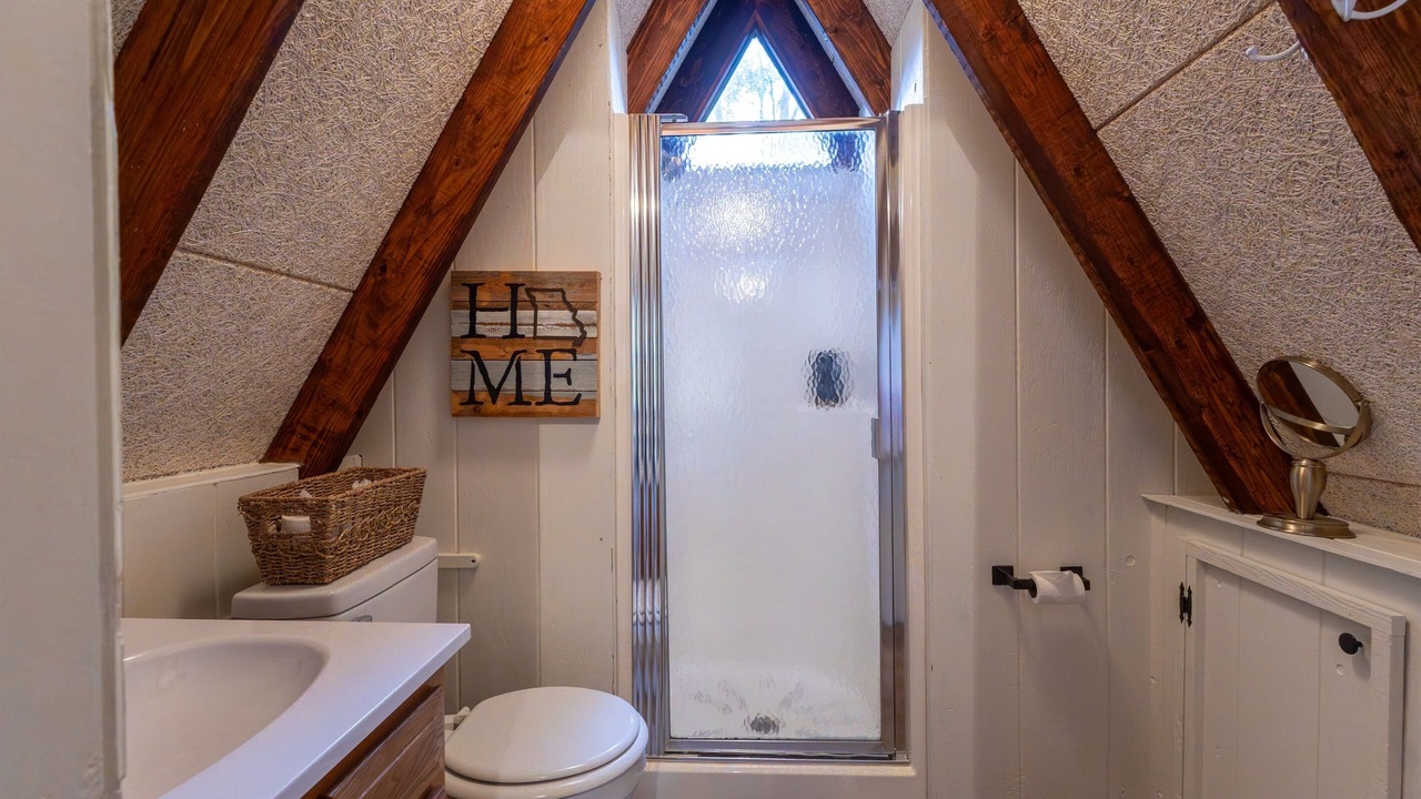 Photo of Bathroom in Innsbrook