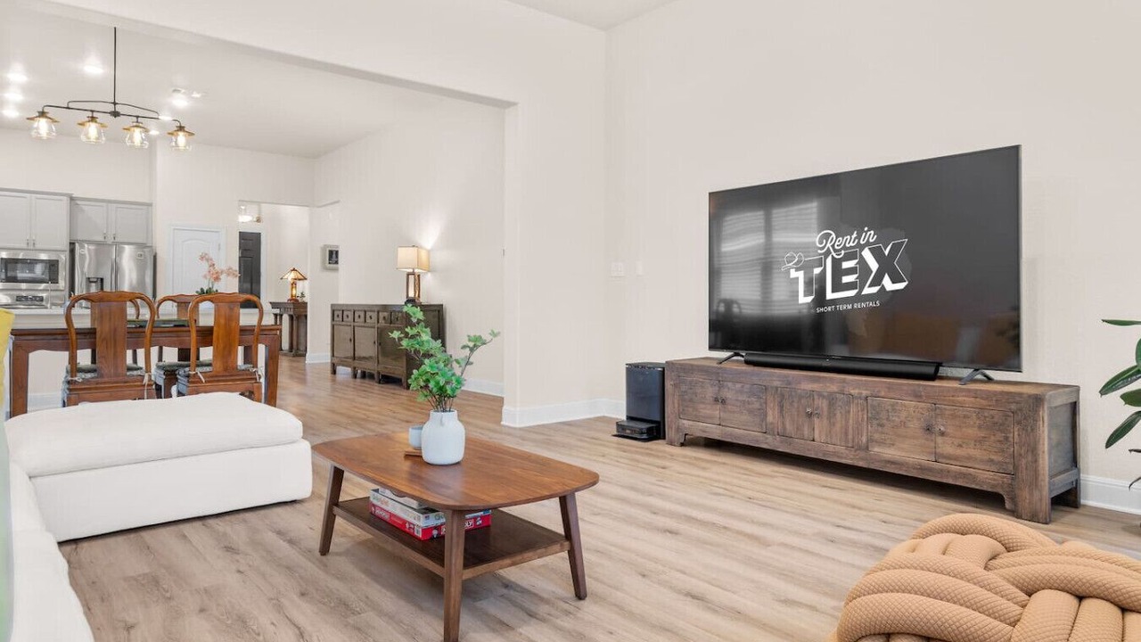 Photo of Livingroom in Leander