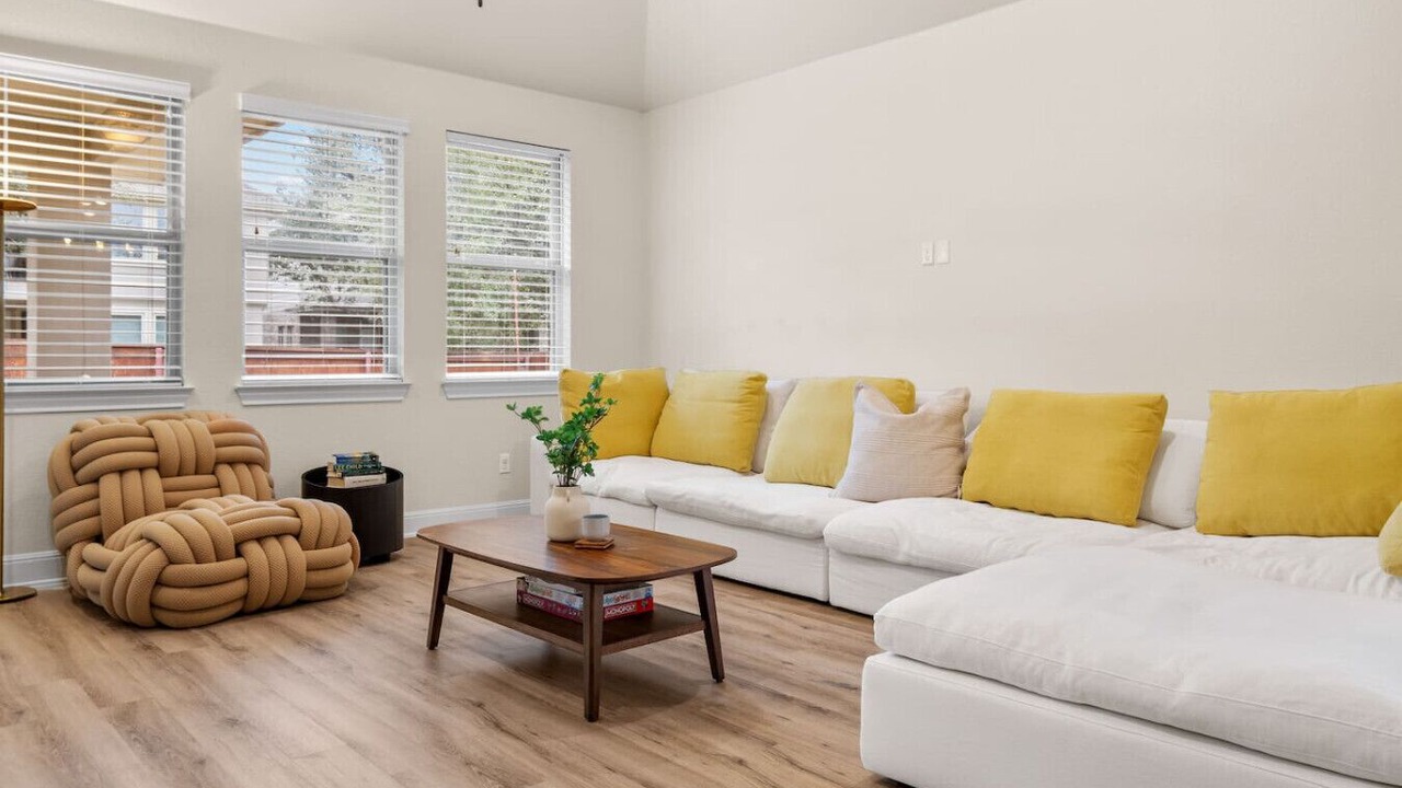 Photo of Livingroom in Leander