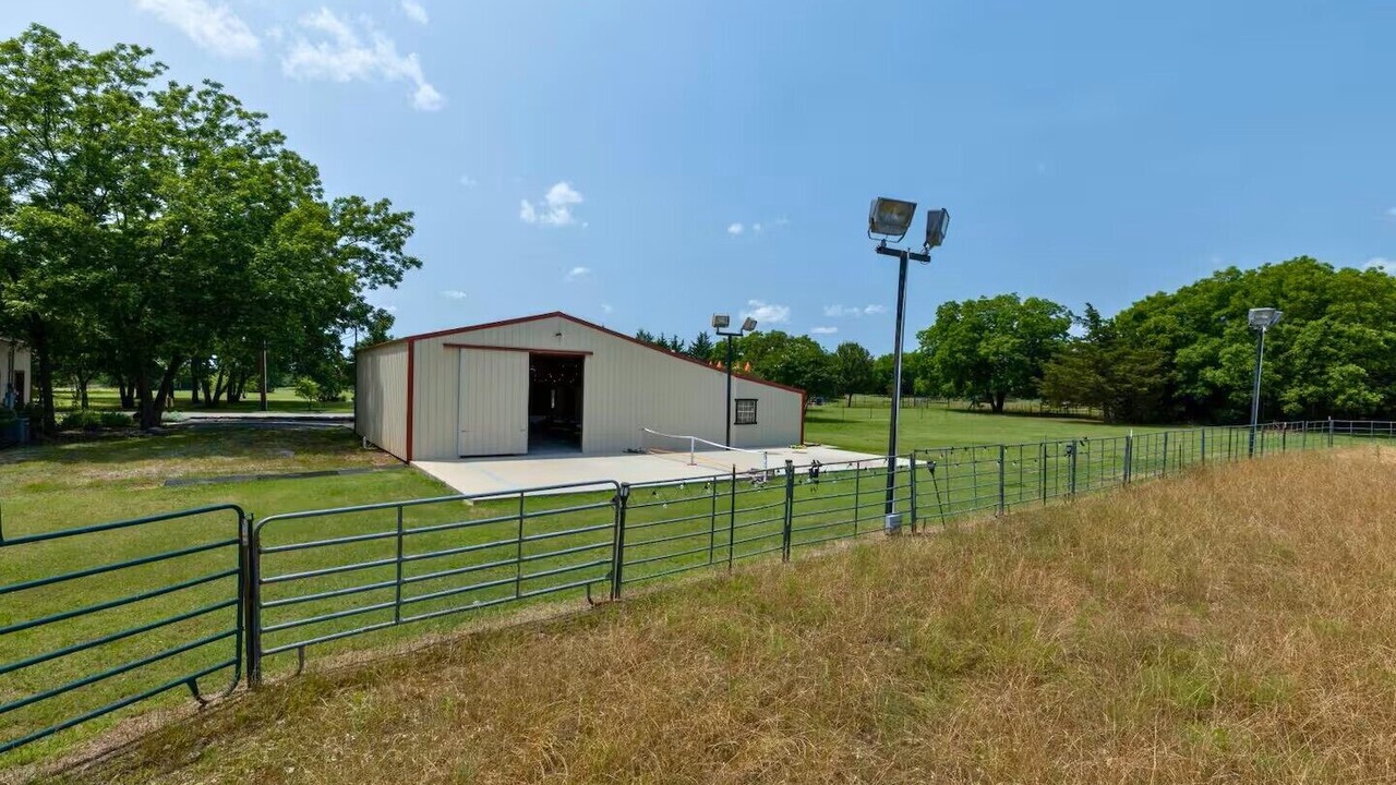 Photo of Outdoor in Van Alstyne