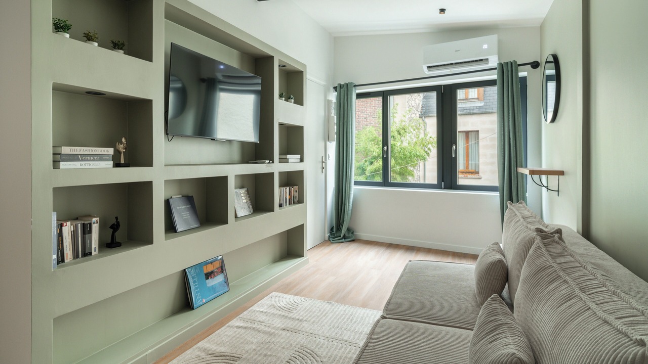 Photo of Livingroom in Quartier des Grandes-Carrieres