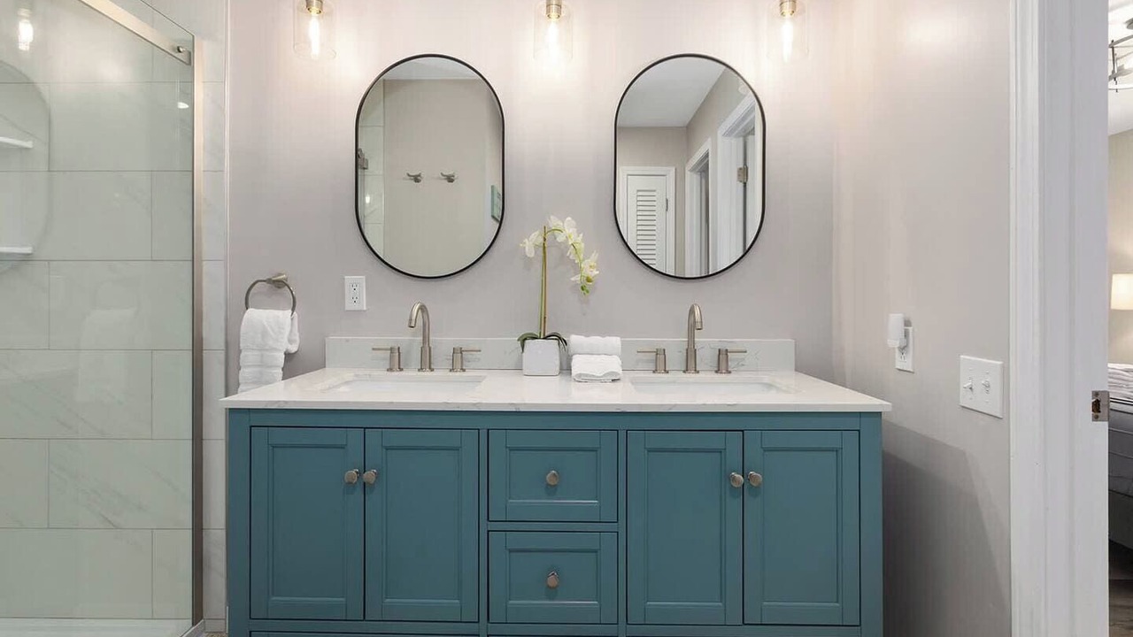 Photo of Bathroom in Lenexa