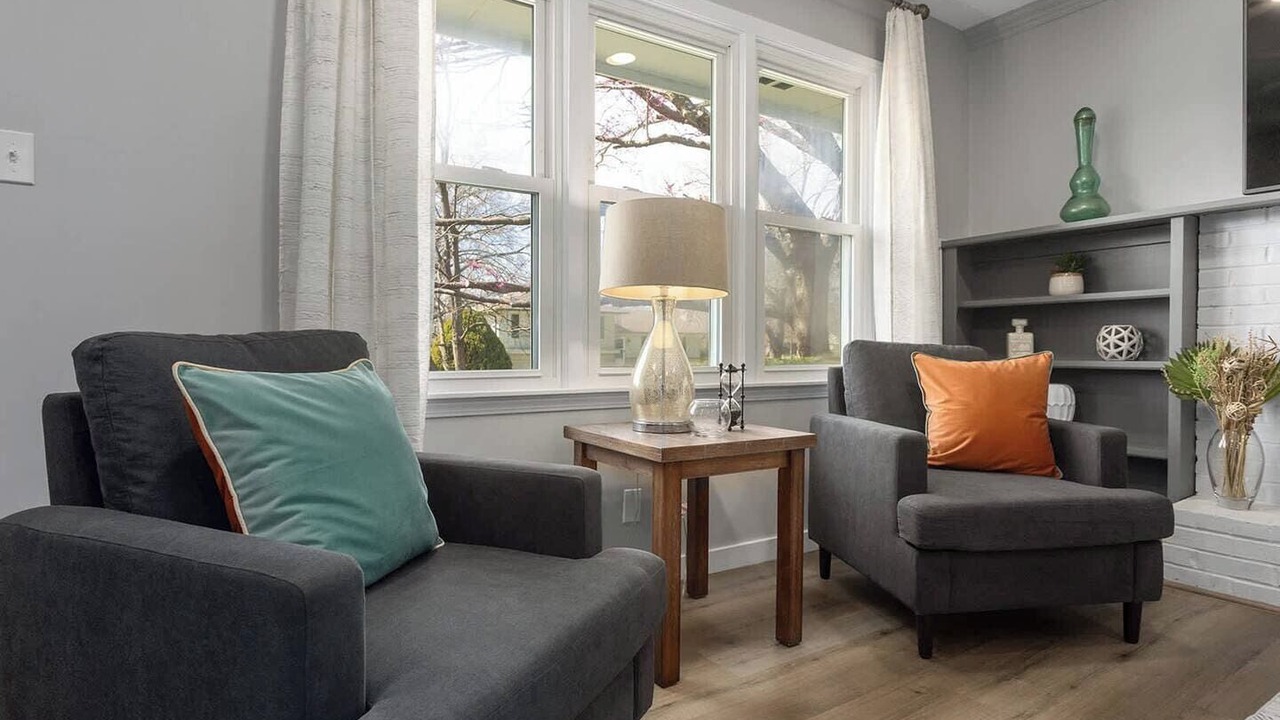Photo of Livingroom in Lenexa
