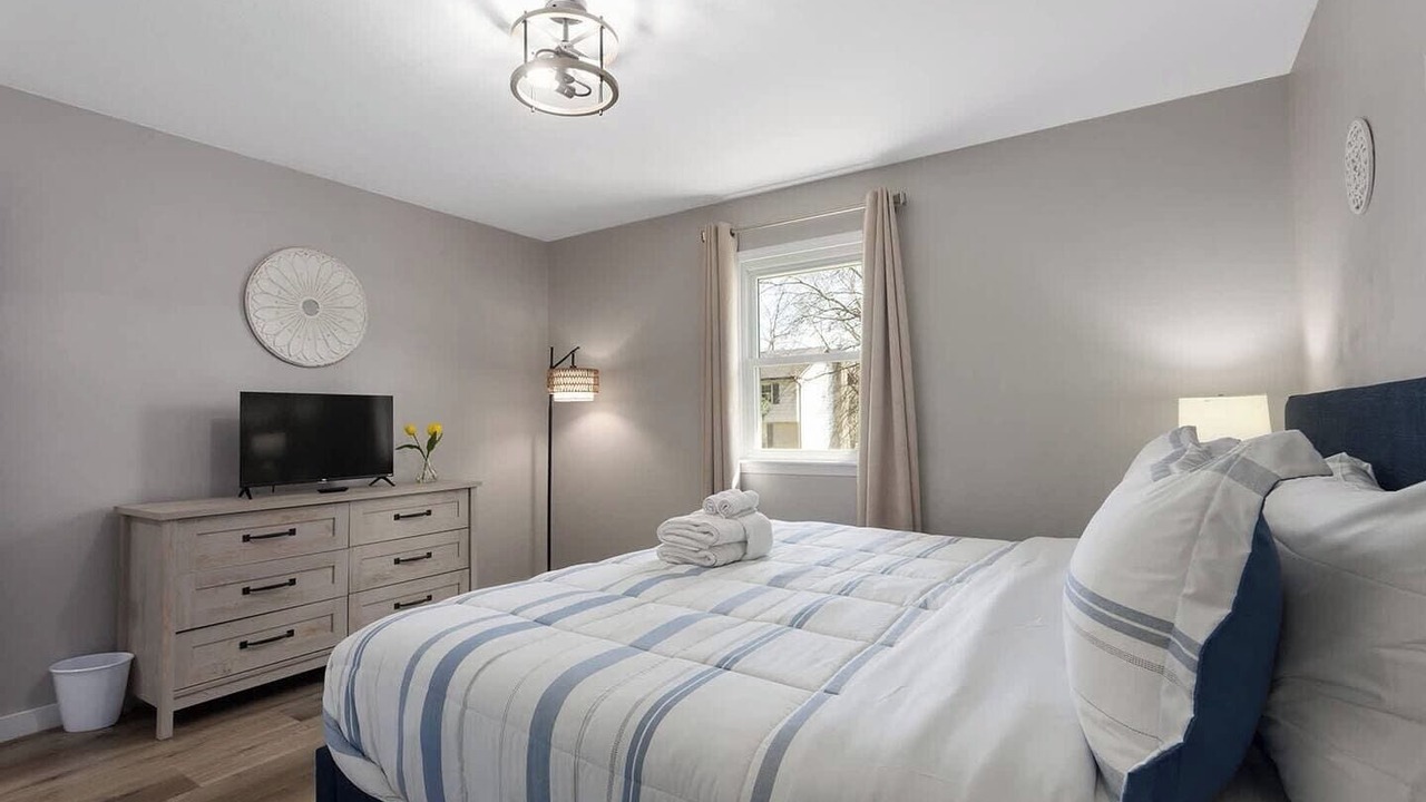 Photo of Bedroom in Lenexa