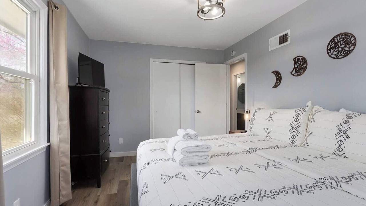 Photo of Bedroom in Lenexa