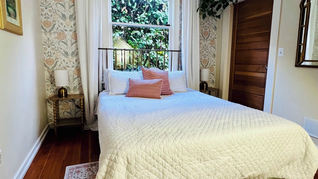 Photo of Bedroom in Mount Baker