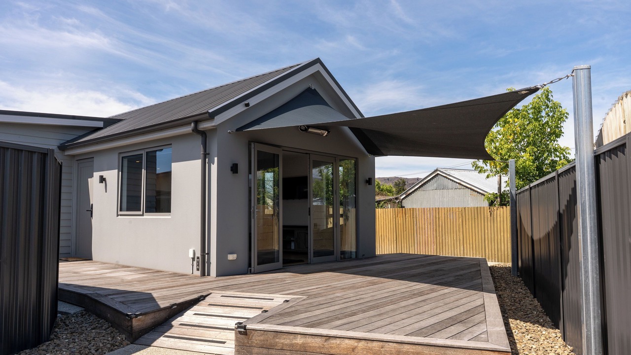 Photo of Outdoor in Alexandra