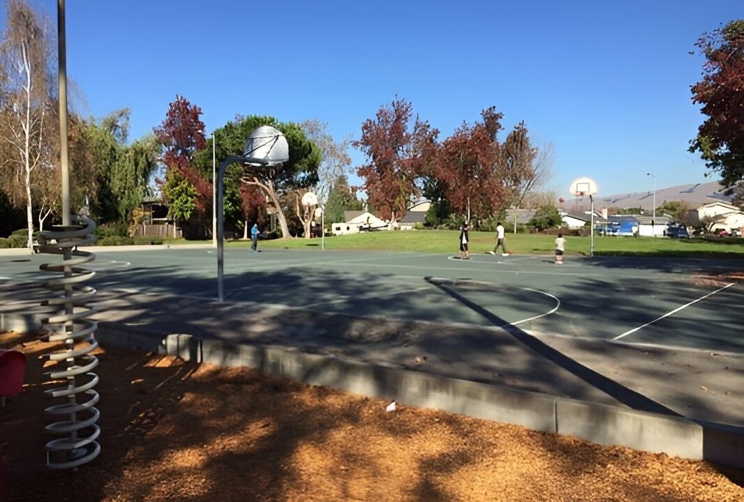 Photo of Others in Union City