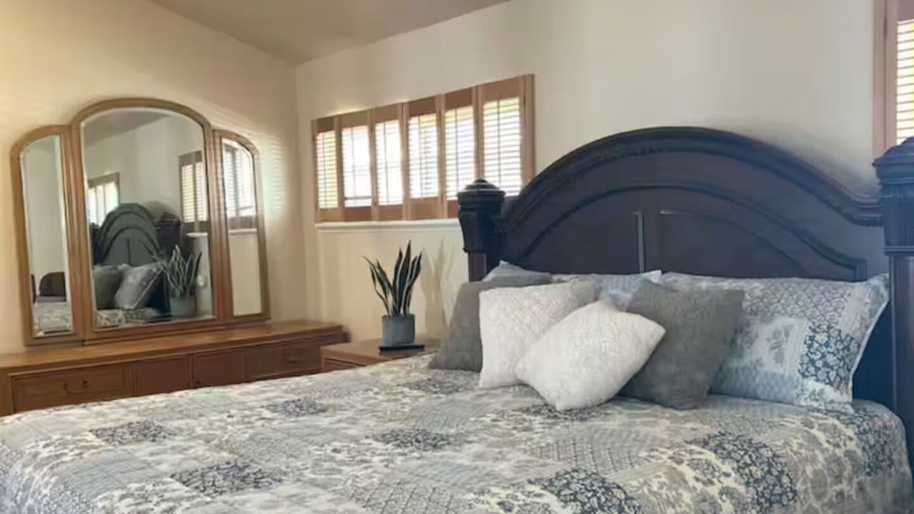 Photo of Bedroom in Orangevale