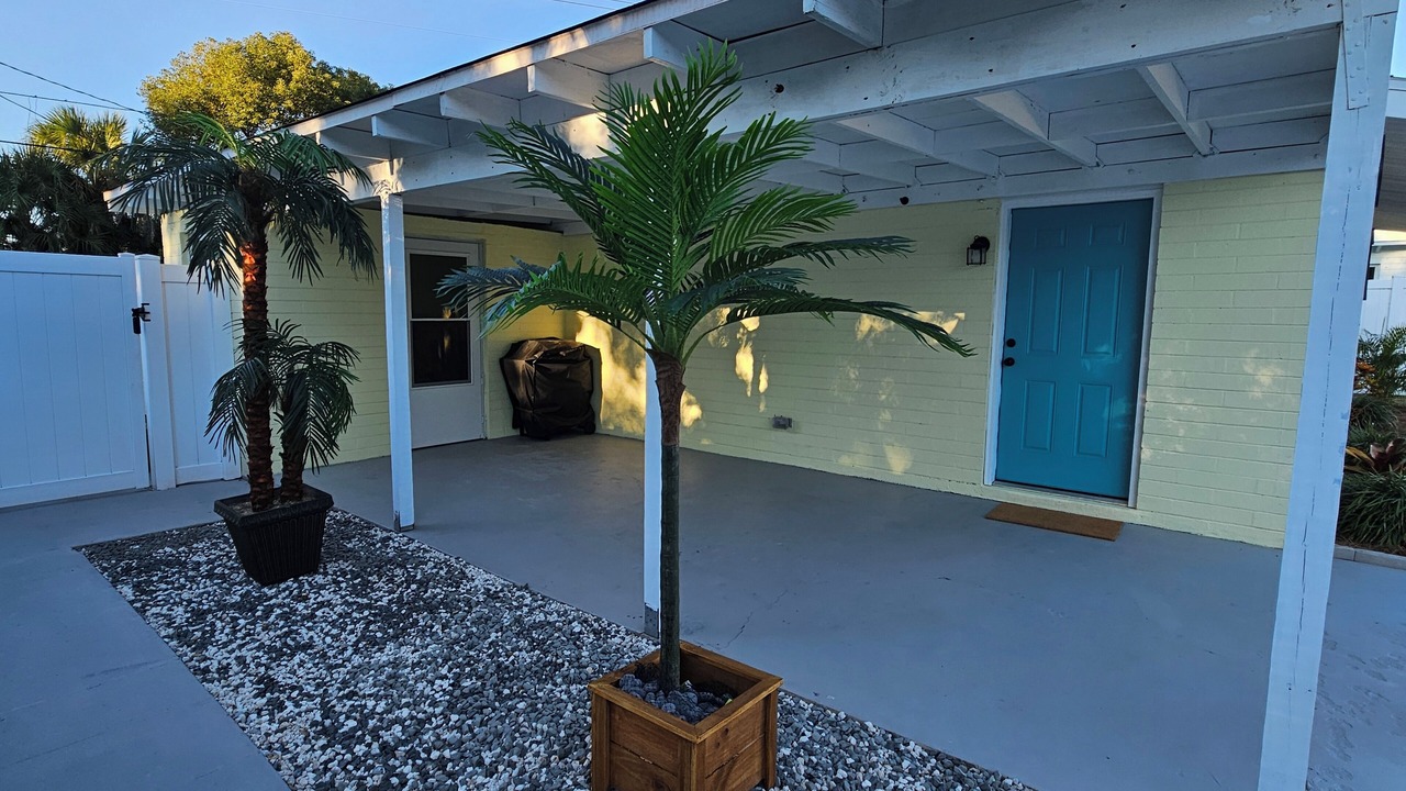 Photo of Patio Balcony in Seaside Homes