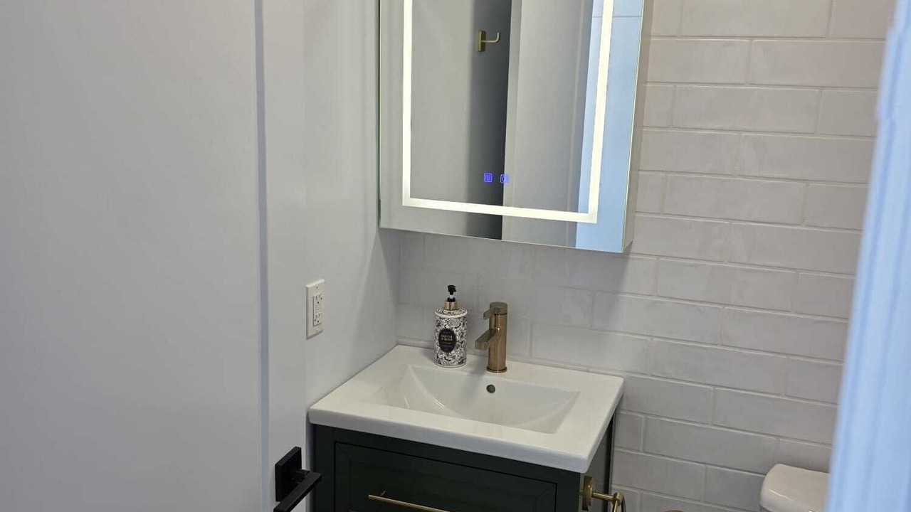 Photo of Bathroom in King's Point