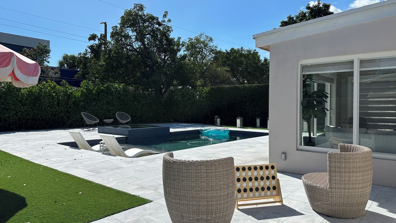 Photo of Outdoor in Ludlam