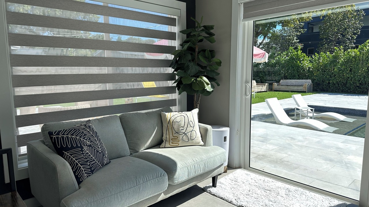 Photo of Livingroom in Ludlam