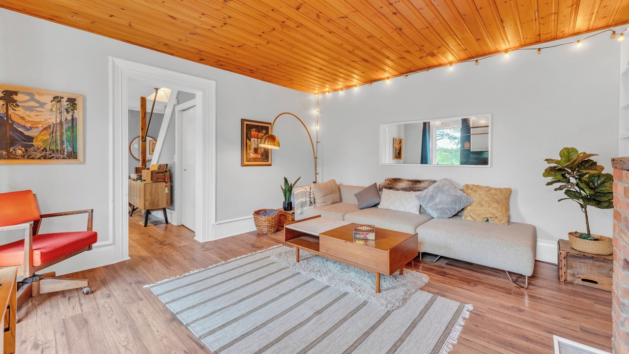 Photo of Livingroom in Prince Edward