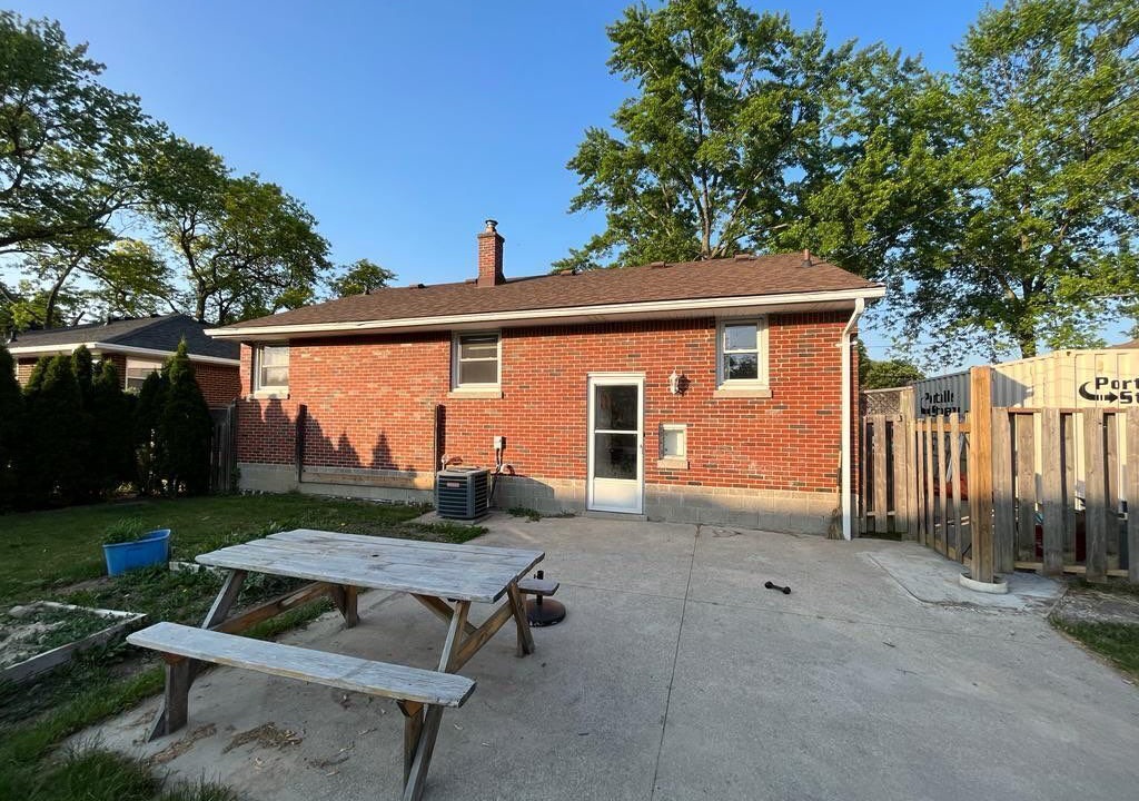 Photo of Outdoor in Windsor