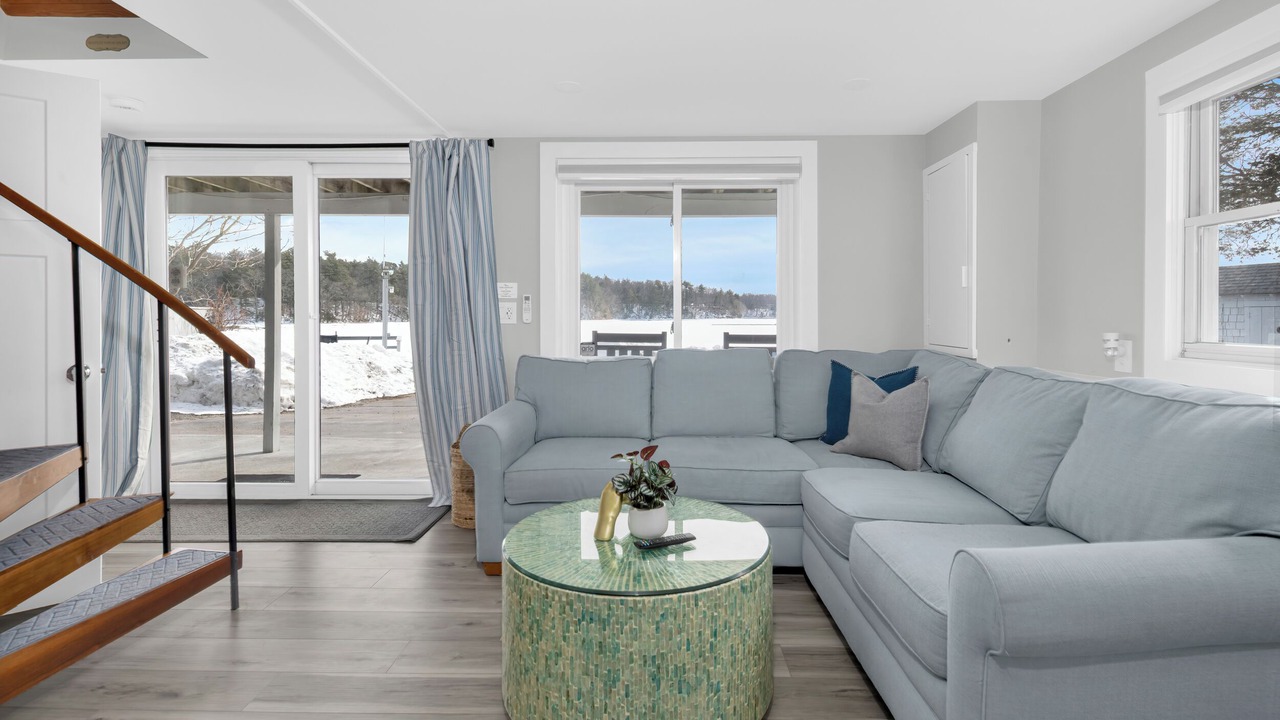 Photo of Livingroom in East Greenwich