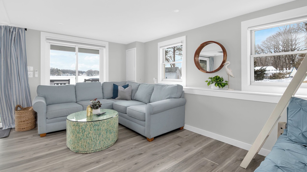 Photo of Livingroom in East Greenwich