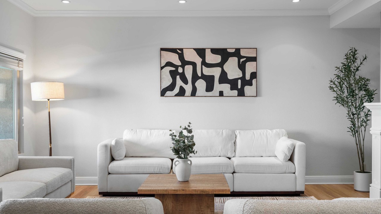 Photo of Livingroom in Woodbridge