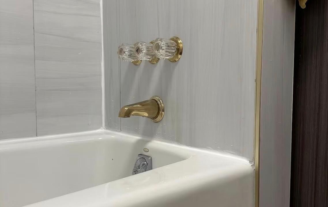 Photo of Bathroom in Throgs Neck