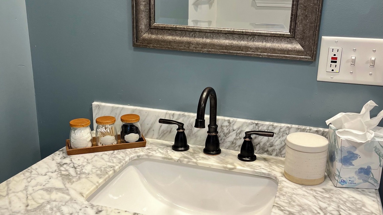 Photo of Bathroom in Garden City