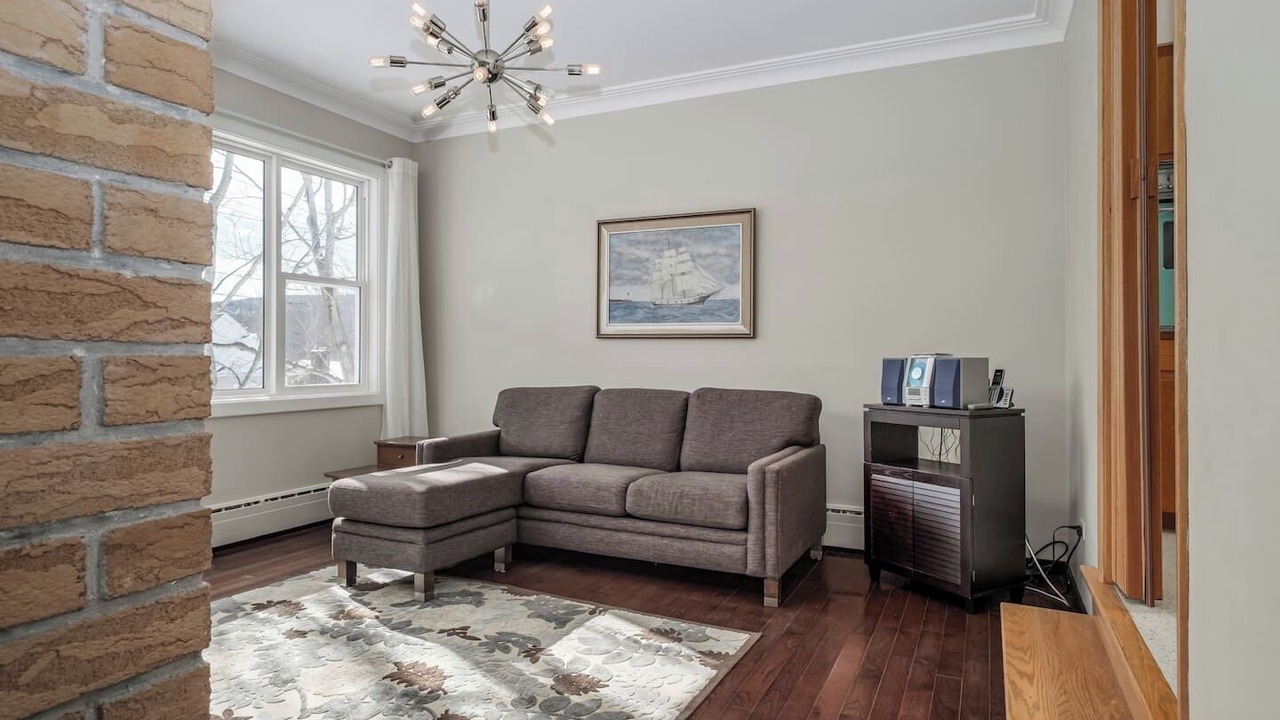 Photo of Livingroom in Waterford Valley