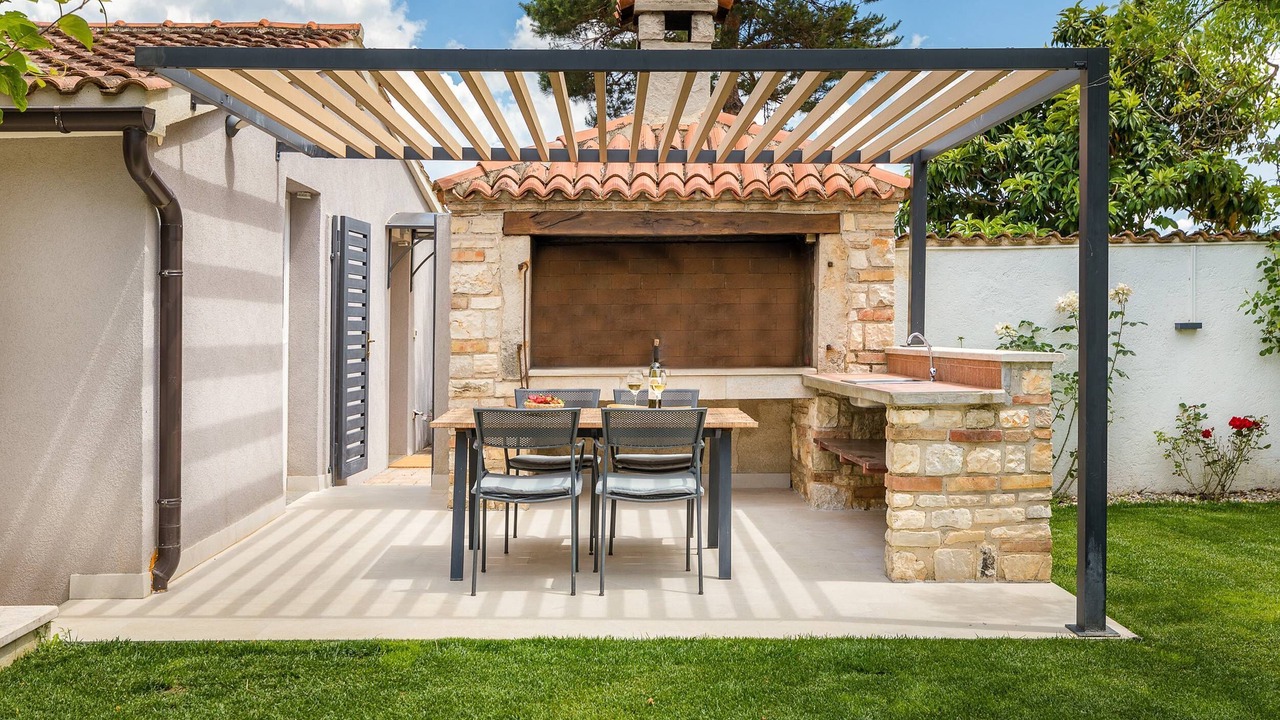 Photo of Outdoor in Musalez