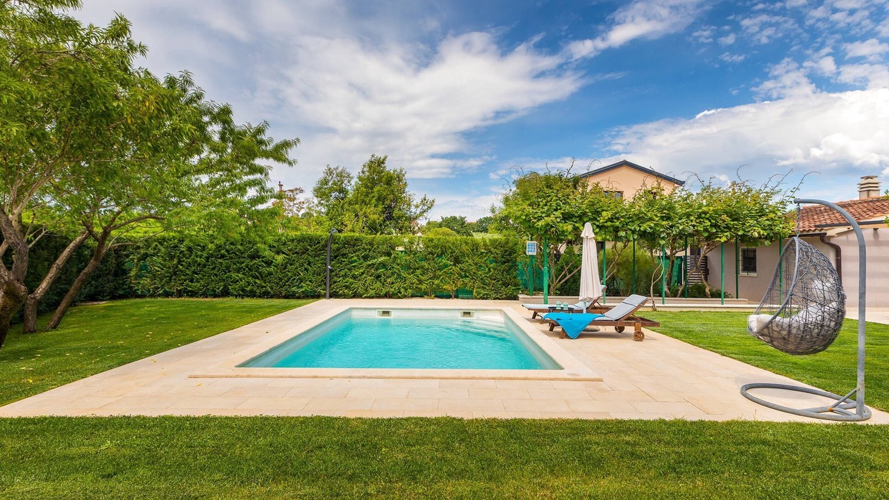 Photo of Outdoor in Musalez