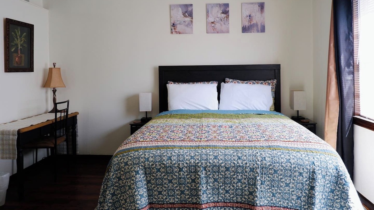 Photo of Bedroom in Alexandria