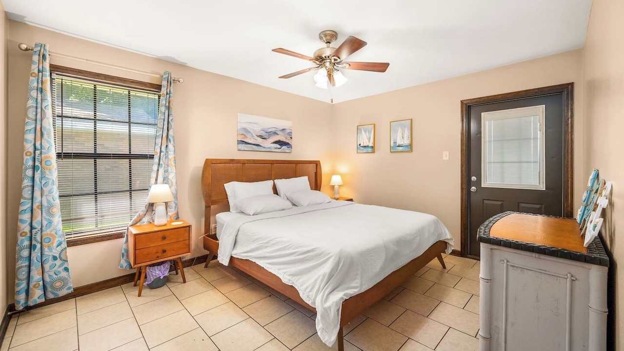 Photo of Bedroom in Alexandria