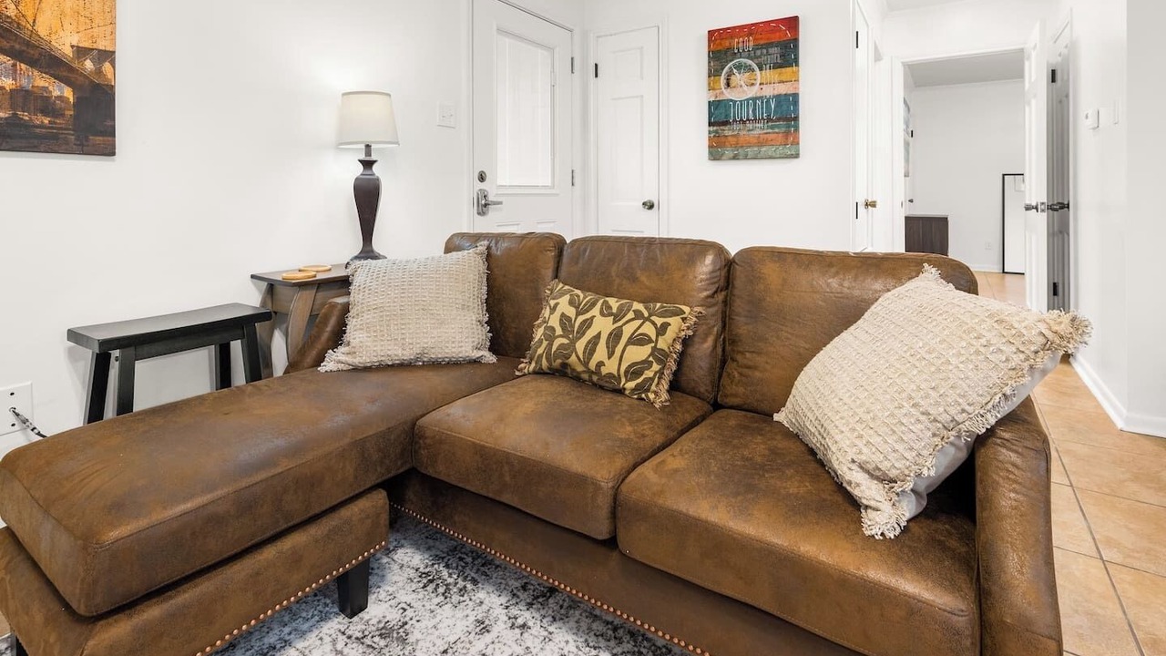 Photo of Livingroom in Alexandria