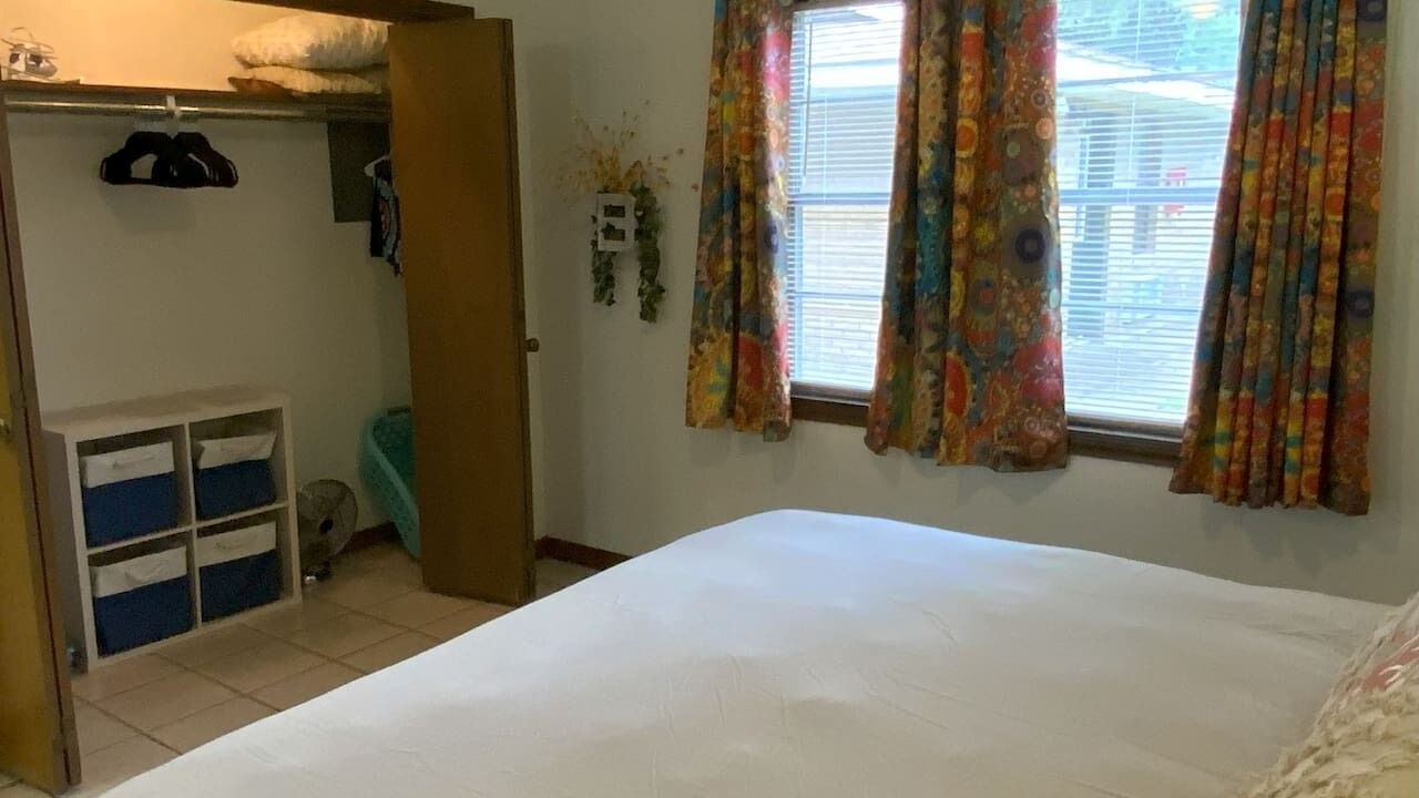 Photo of Bedroom in Alexandria
