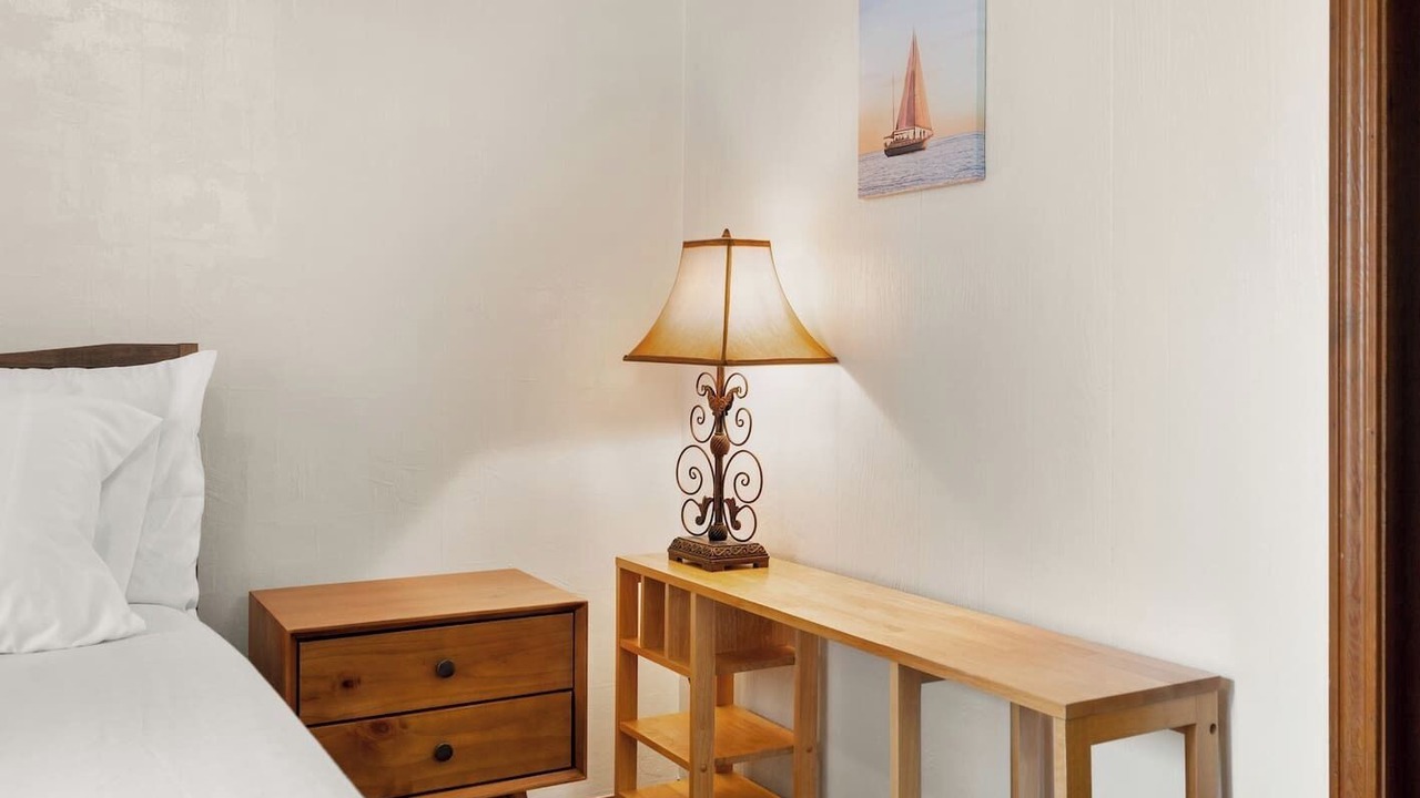 Photo of Bedroom in Alexandria