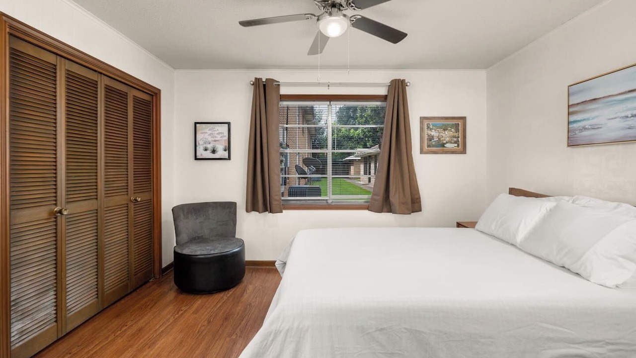 Photo of Bedroom in Alexandria