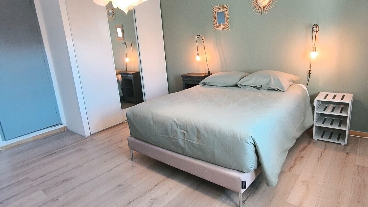 Photo of Bedroom in Volonne